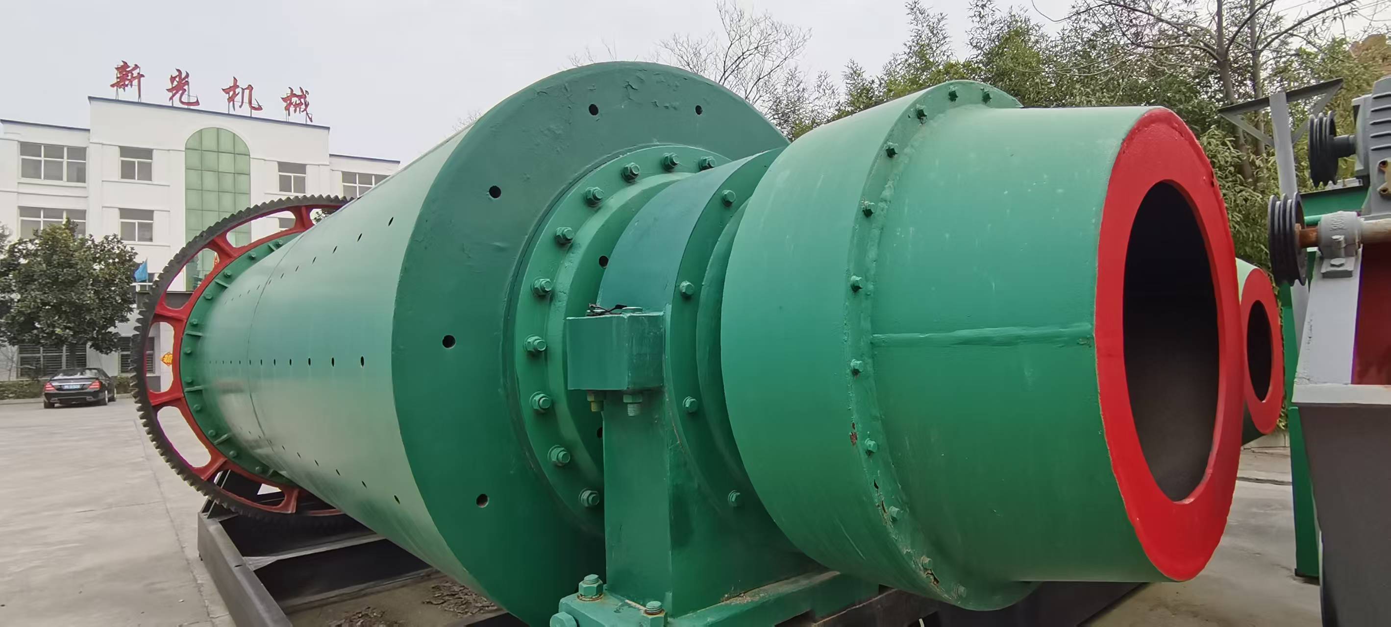 高效節(jié)能球磨機(jī)設(shè)備 球磨機(jī)礦山與工業(yè)生產(chǎn)-球磨機(jī)廠家